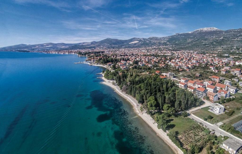 Apartments Aurora Kastela Bagian luar foto