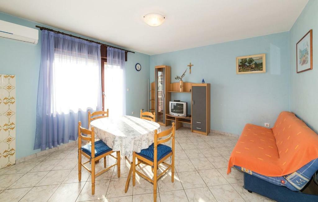 Apartments Aurora Kastela Bagian luar foto